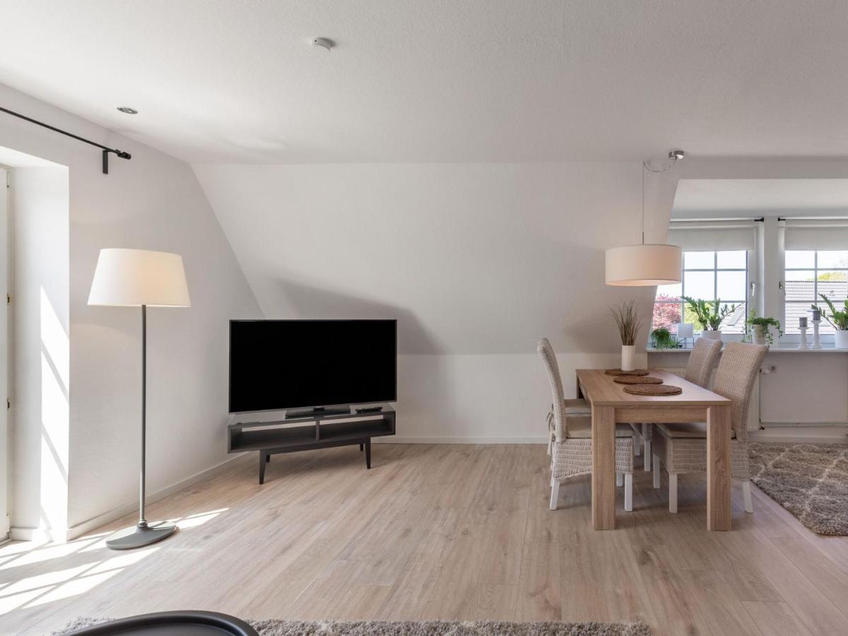 Scenic Apartment In Oldenburg Near Sea And Forest Max 3 Adults Dannau Exterior photo